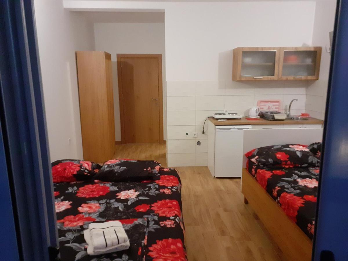 Apartment Sorelle Utjeha Bagian luar foto